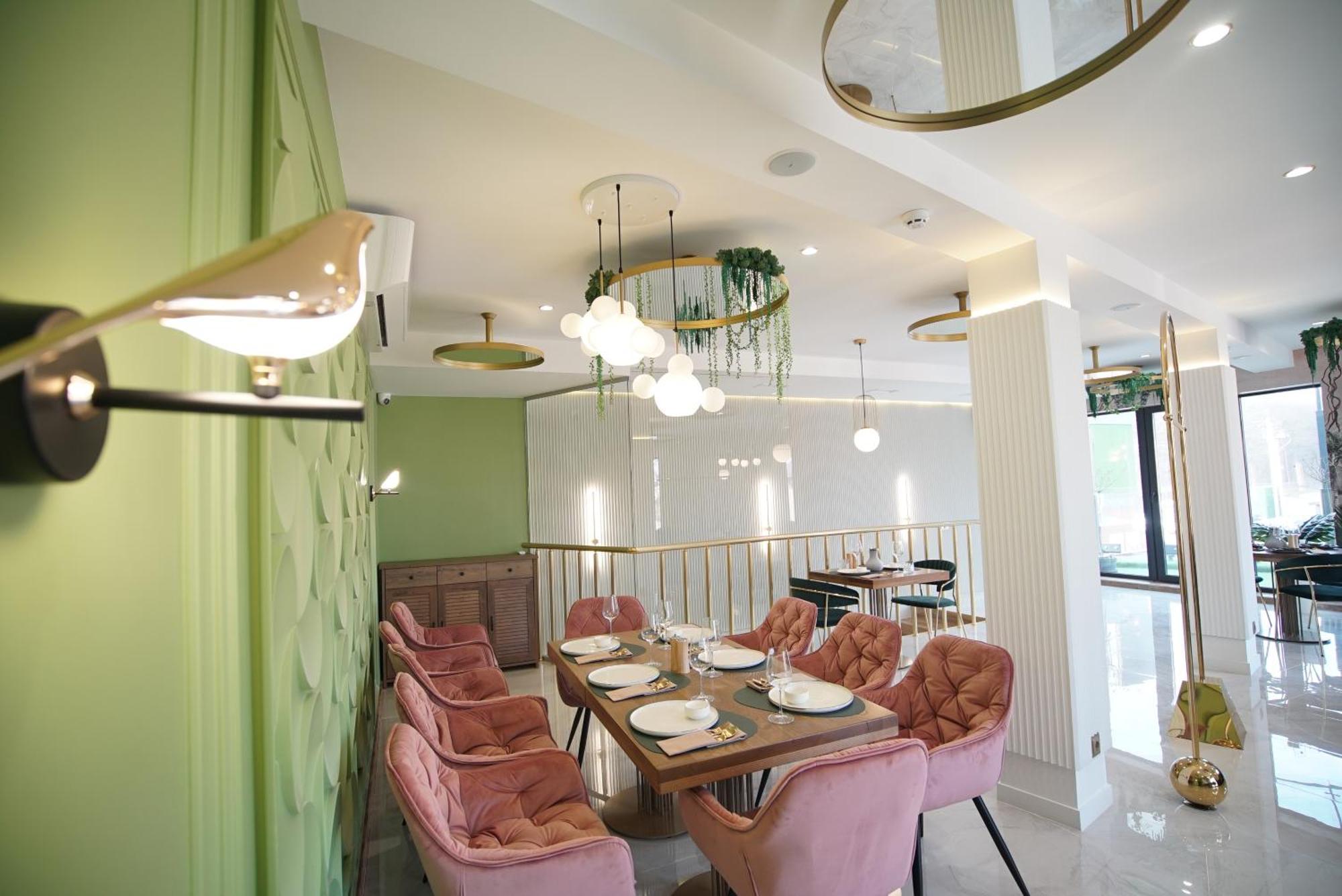 Hide Park Hotel Vinnytsia Extérieur photo