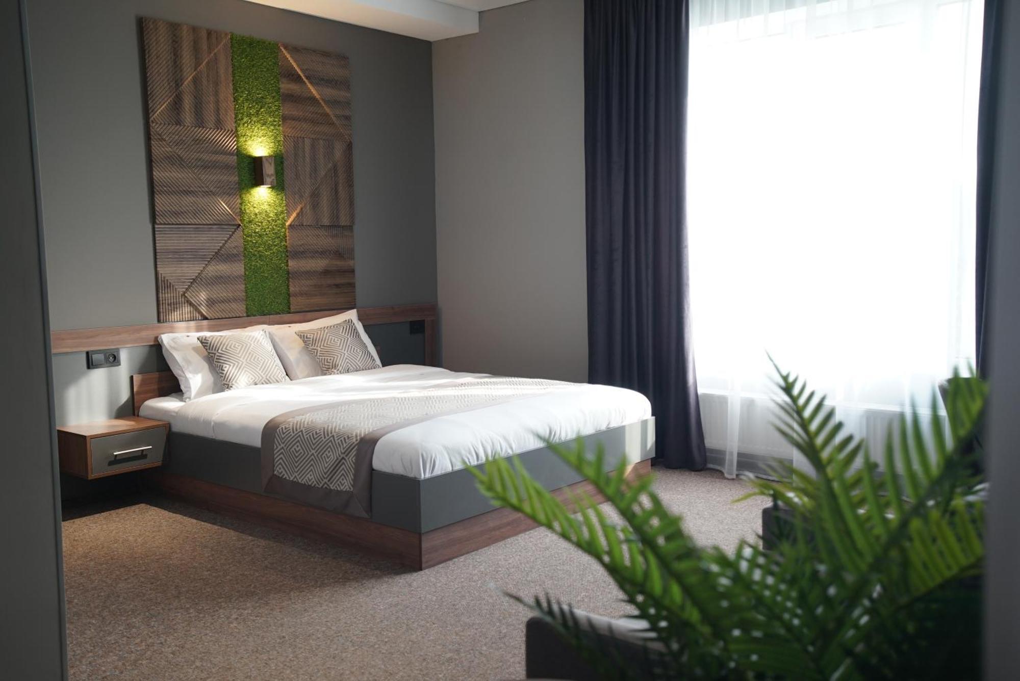Hide Park Hotel Vinnytsia Extérieur photo
