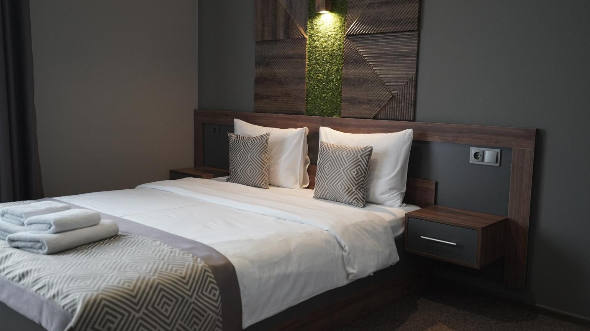 Hide Park Hotel Vinnytsia Extérieur photo