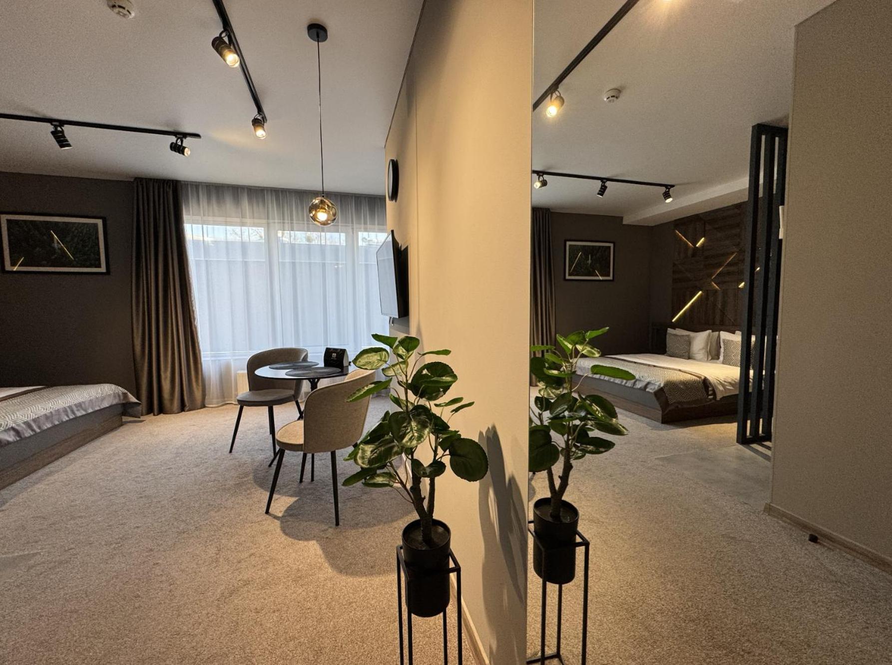 Hide Park Hotel Vinnytsia Extérieur photo
